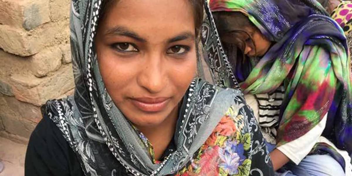 Christian girl in Pakistan brickyard helped by Christian Freedom International